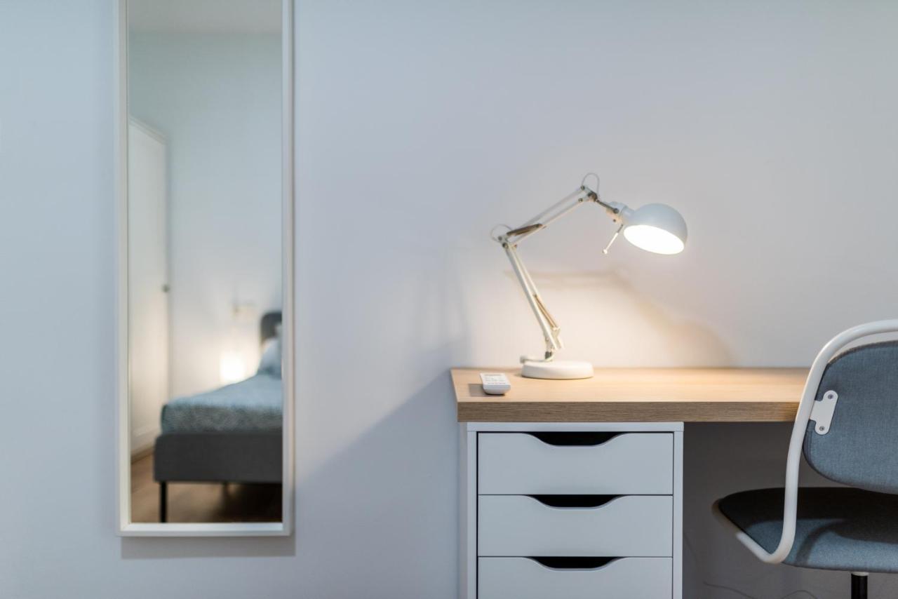 Modern Plaza De Toros Apartment With Free Parking Granada Buitenkant foto