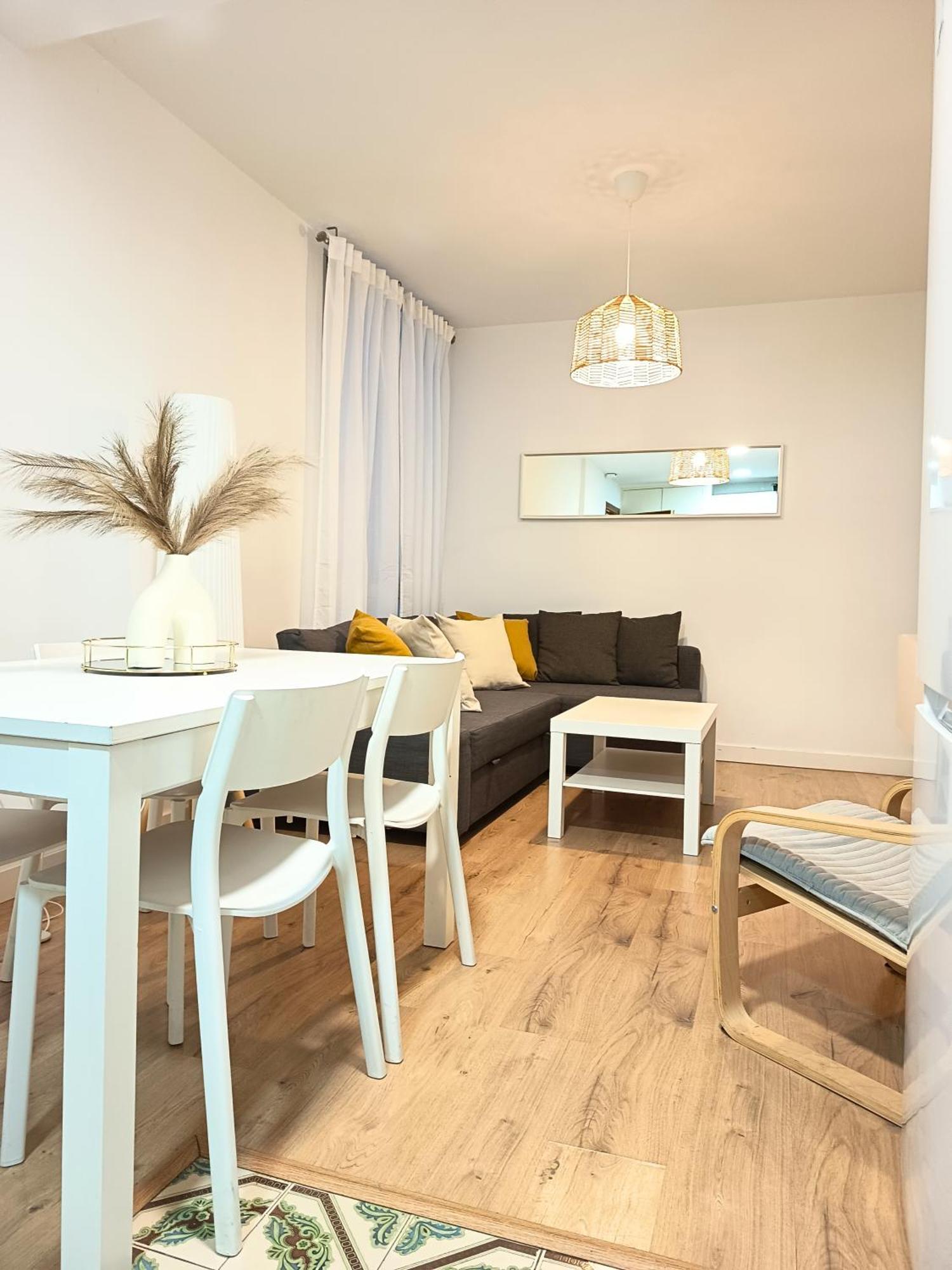 Modern Plaza De Toros Apartment With Free Parking Granada Buitenkant foto
